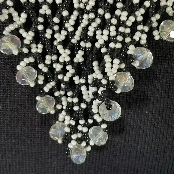 Guatemalan hand, beaded collar statement, necklace - Picture 4 of 4